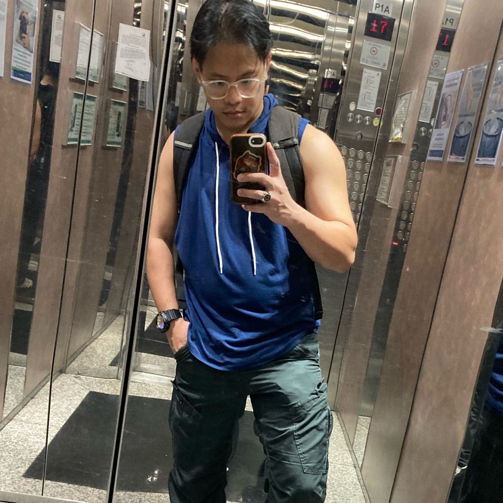 @gintrusivethots.bsky.social avatar