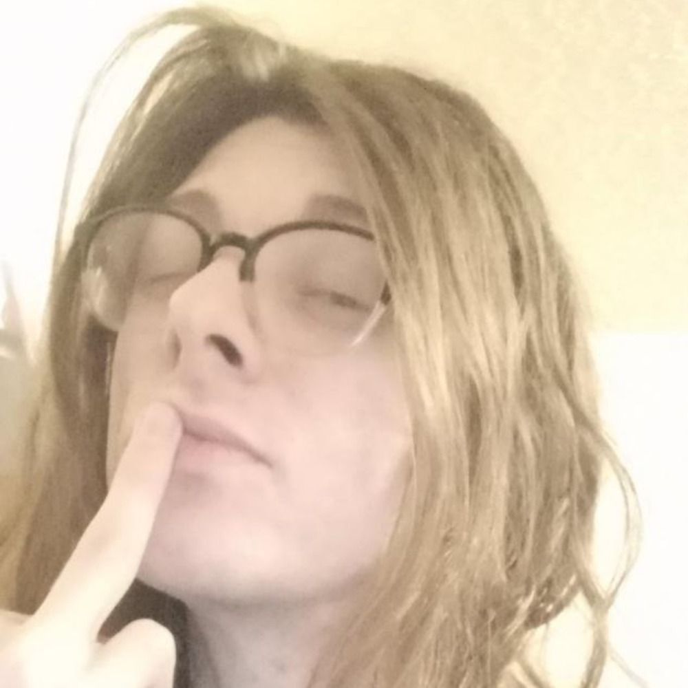 @glitchsister.com avatar
