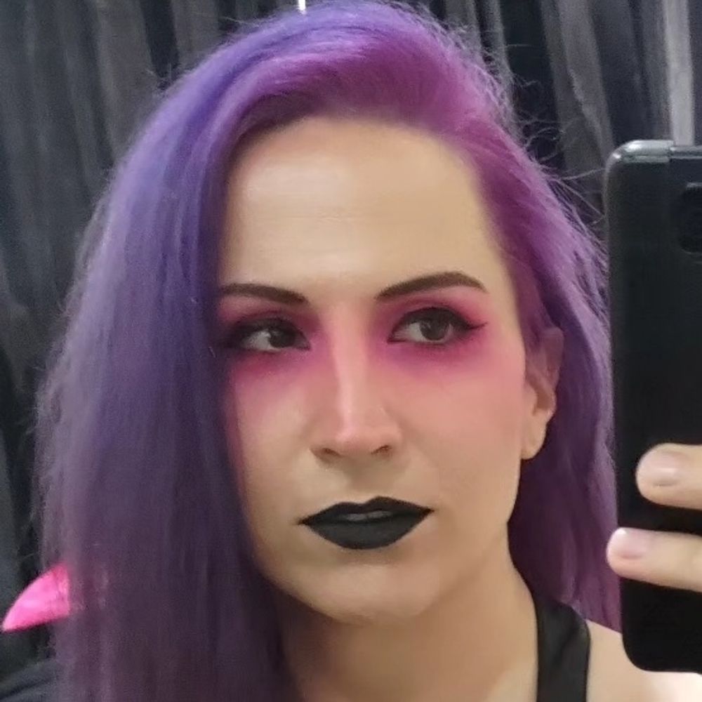 @gothpink.bsky.social avatar