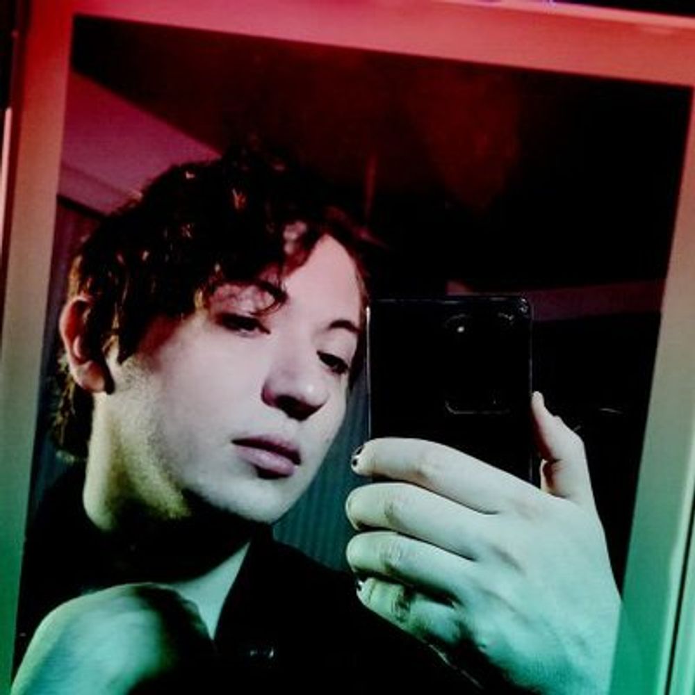 @nicoloidv1.bsky.social avatar