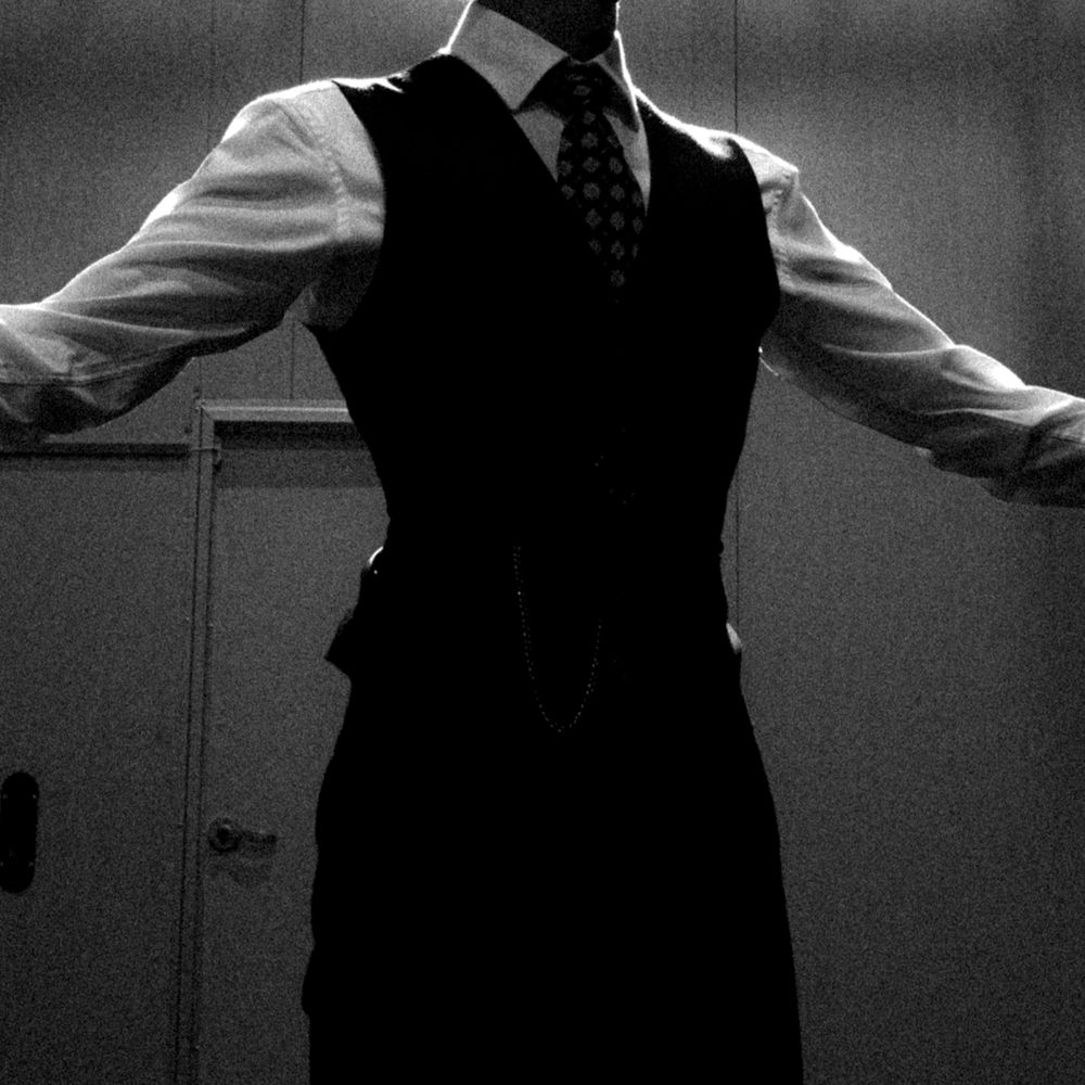 @suitpic.bsky.social avatar